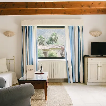 Hotel Ca'n Quatre